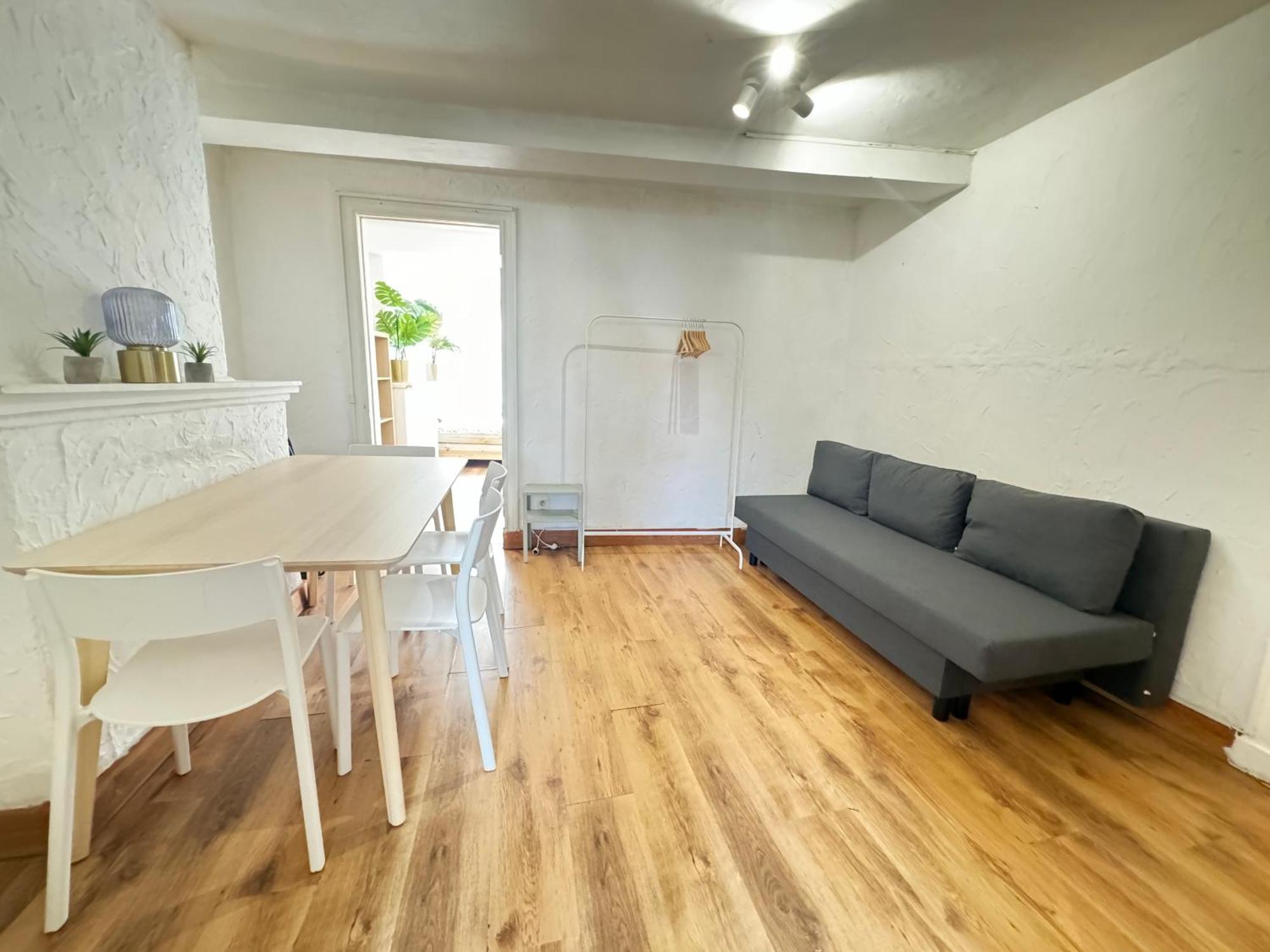 Charming In The Heart Of Apartment